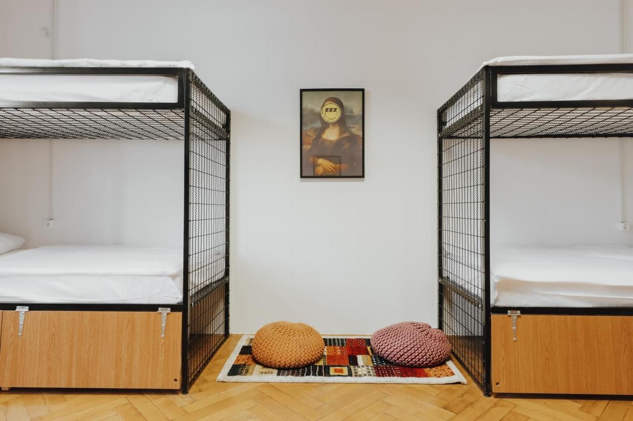 Party Hostel Zzz Ljubljana Ngoại thất bức ảnh