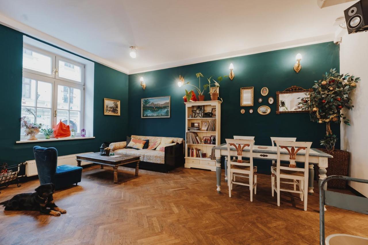 Party Hostel Zzz Ljubljana Ngoại thất bức ảnh